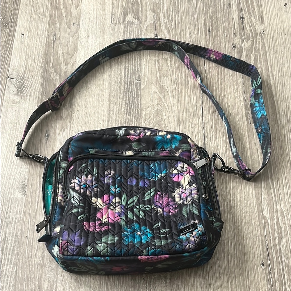 Lug ranger crossbody bag